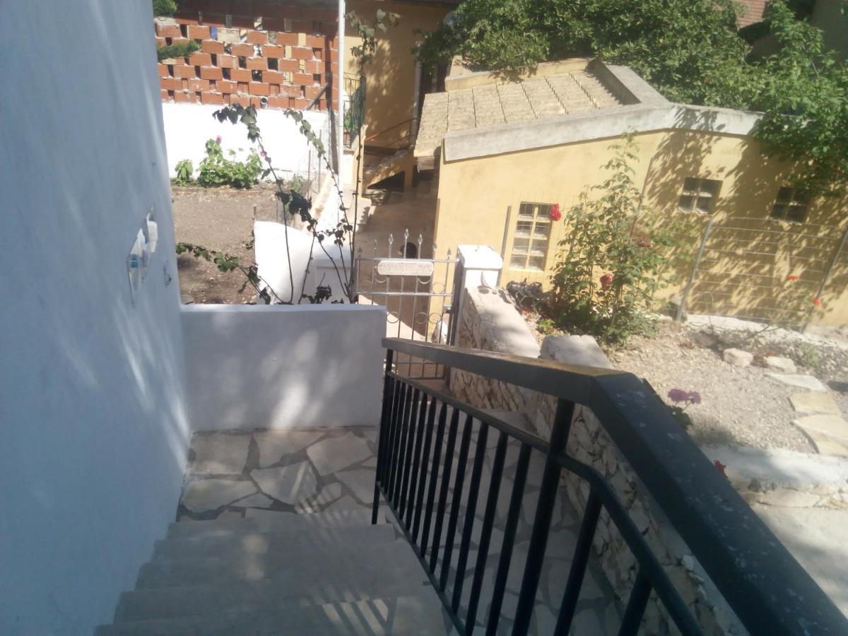Soustas Apartments Longos  Exterior photo
