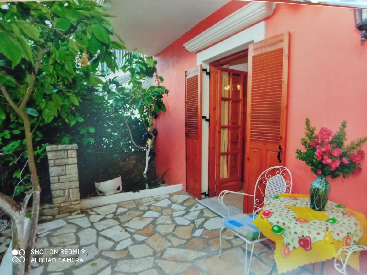 Soustas Apartments Longos  Exterior photo